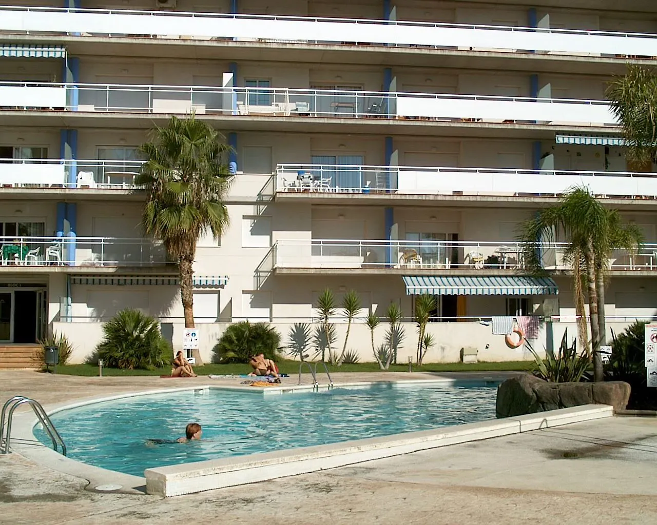 ** Aparthotel Rvhotels Port Canigo Roses Spain